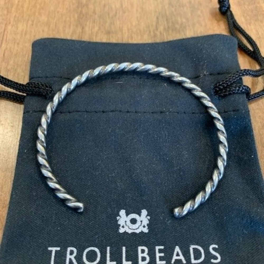 TROLLBEADS TWISTED BANGLE  SIZE SMALL